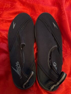 Speedo Black and Gray Slip-On Water Shoes